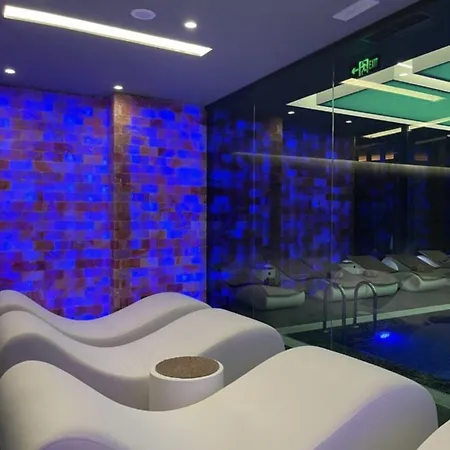 Klajdi Resort&spa Hotel Golem (Tirana)