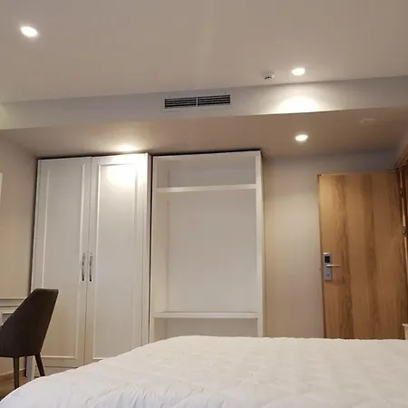 Klajdi & Hotel 5*