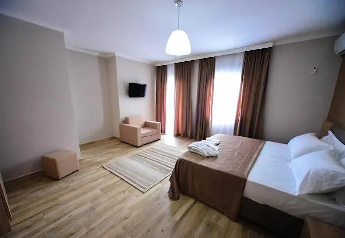 Klajdi Resort&spa Golem (Tirana)