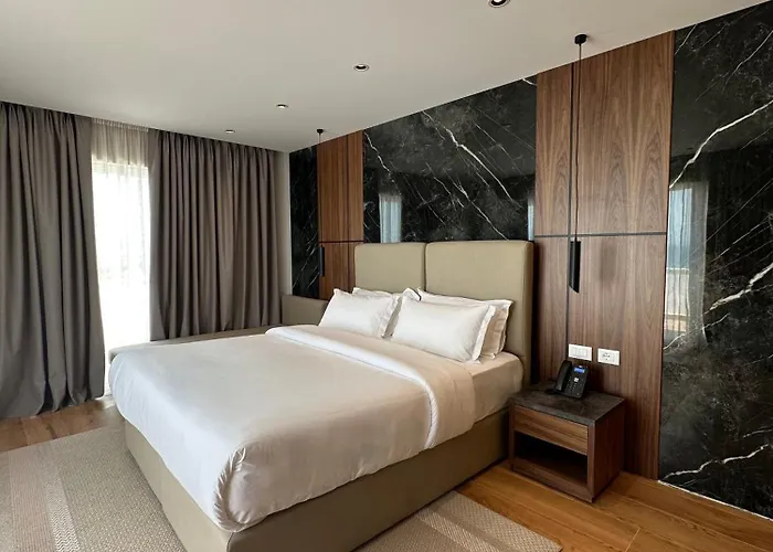 Klajdi Resort&spa 5* Golem (Tirana)