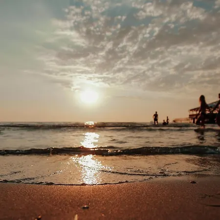 Klajdi & Hotel Golem (Tirana)