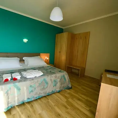 Klajdi & 5* Golem (Tirana)