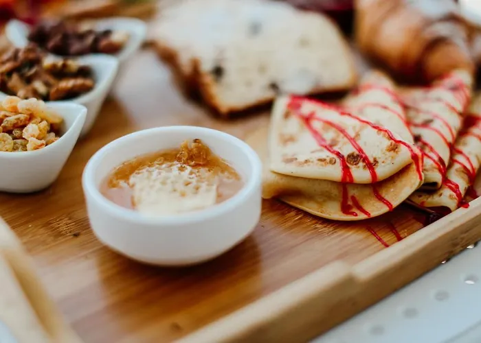 Klajdi & Golem (Tirana)