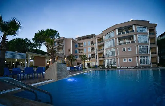 Klajdi & Hotel Golem (Tirana)